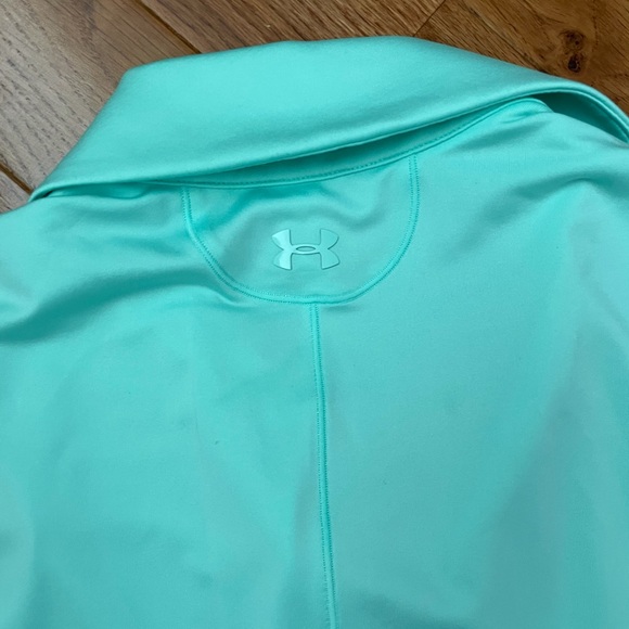 Woman’s Golf Polo Shirt Navesink Golf Course - Picture 5 of 5